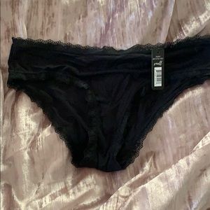 Bootay Bag Black Heart Lace Trim Bikini